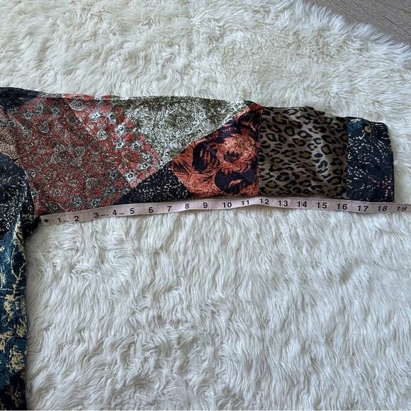 Johnny Was Workshop Top Mabel Printed Silk Button-Up Velvet Back Long Sleeve M - Picture 13 of 14